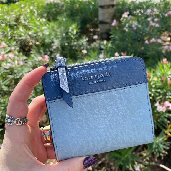 Kate Spade Light Blue & Navy Two Toned Safiano Leather Compact Wallet - Picture 12 of 14